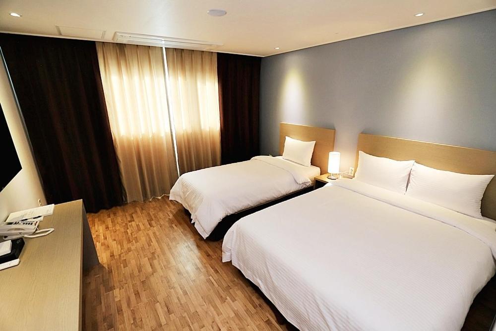 Sea Moon Tourist Hotel Incheon Exterior foto